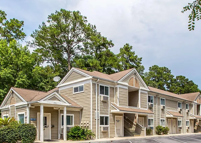 Suburban Extended Stay Abercorn