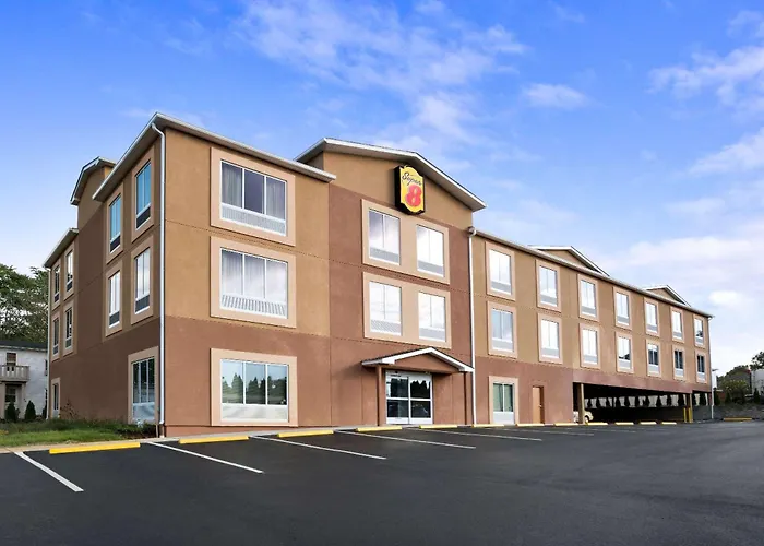 Super 8 By Wyndham Hershey Chocolate Avenue