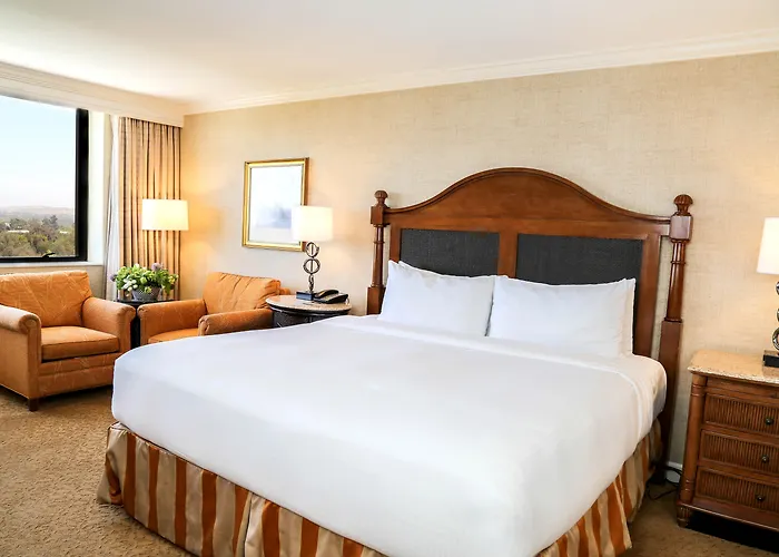 Family Hotel: Renaissance Newport Beach Hotel