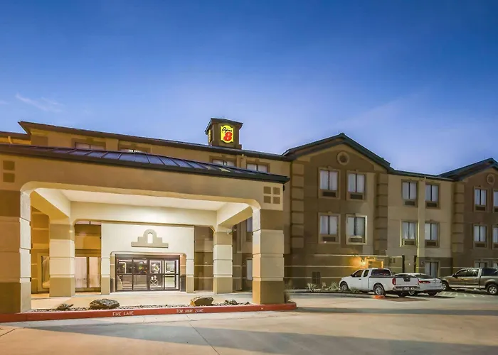 Airport Hotel: Super 8 By Wyndham Port Arthur/Nederland Area