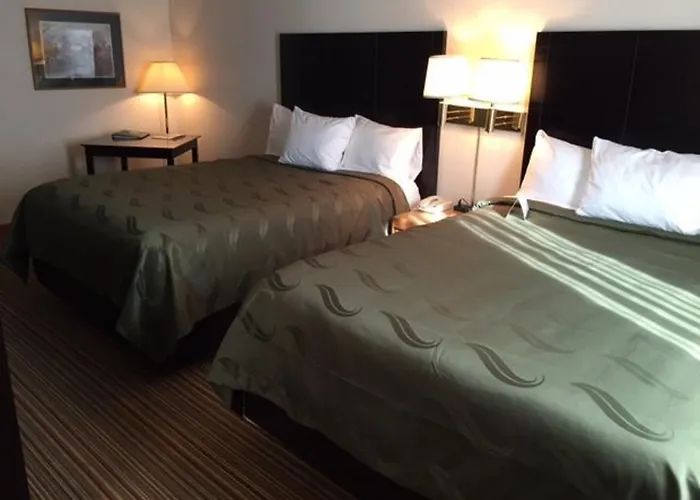 Cheap hotel: Quality Inn Traverse City