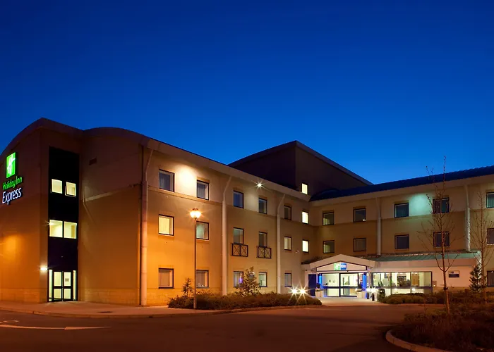 Beach Hotels Holiday Inn Express Cardiff Airport, An Ihg