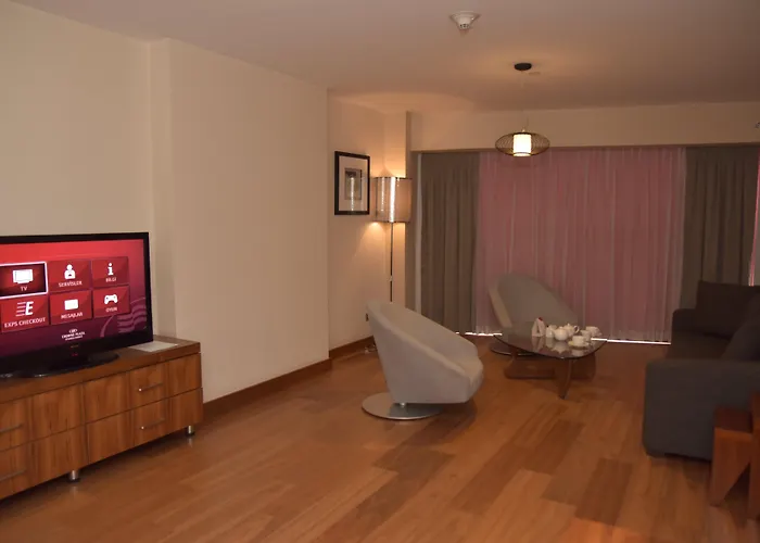 Hotel 5 Estrellas Crowne Plaza Istanbul Harbiye By Ihg