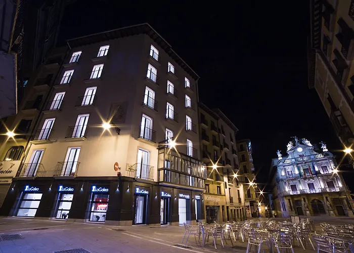 Pompaelo Plaza Del Ayuntamiento&Spa
