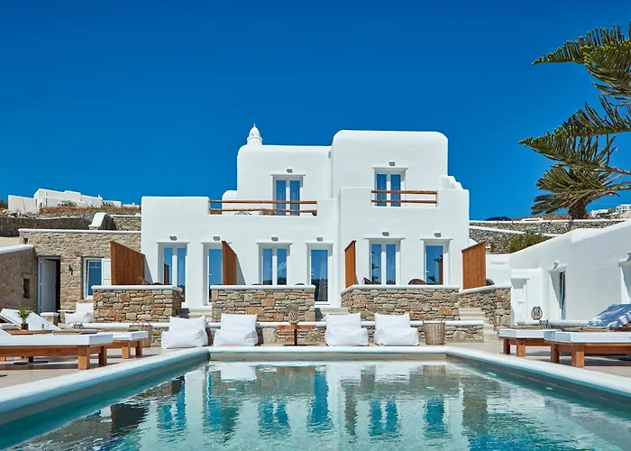 Mykonos Waves Beach House & Suites