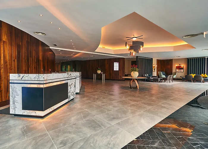 Family Hotel: Crowne Plaza Marlow By Ihg