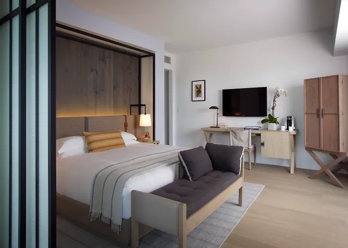 Hotel suites Victor South Beach