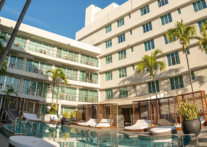 Hotel suites Victor South Beach