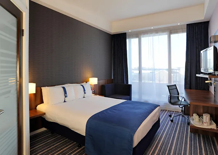 Holiday Inn Express Crewe, An Ihg