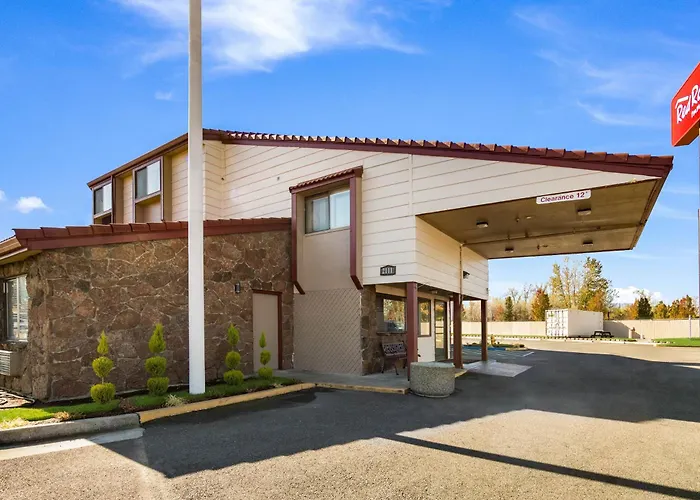 Ramada By Wyndham Medford Airport North