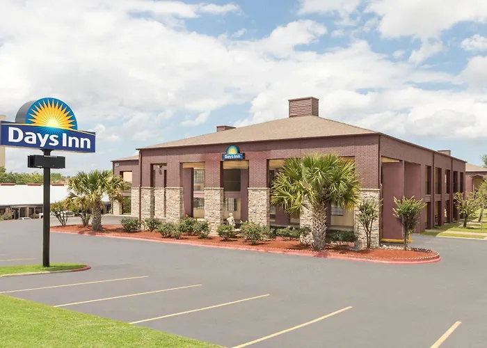 Golf hotel: Days Inn By Wyndham College Station University Drive