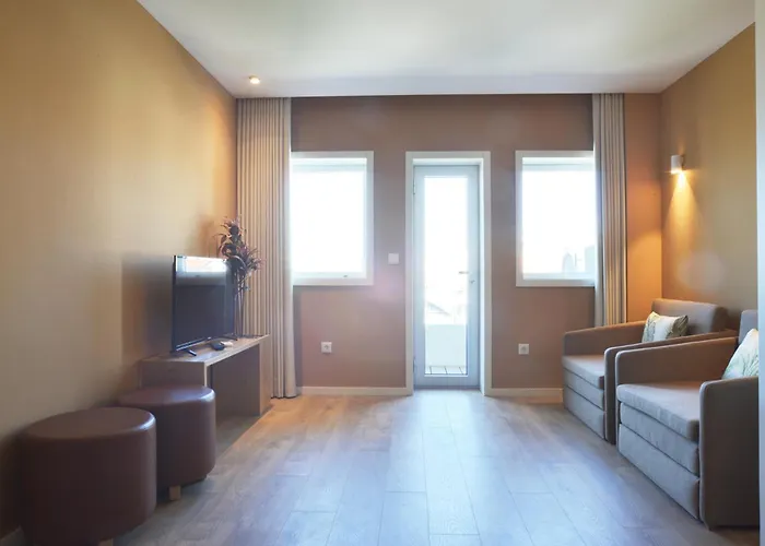 Spot Family Apartments