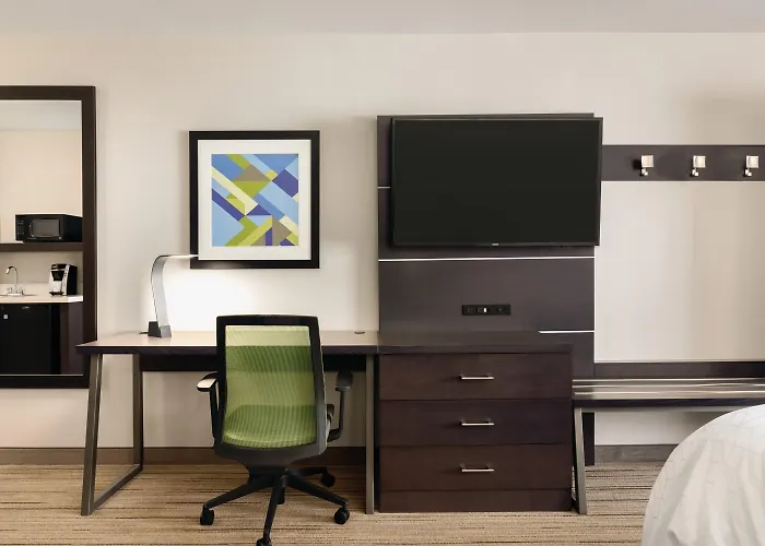 Holiday Inn Express & Suites Lawton-Fort Sill By Ihg