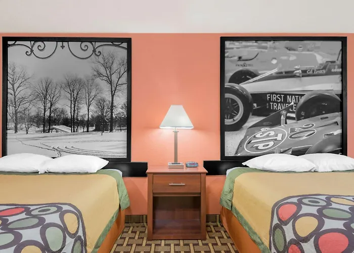 Super 8 By Wyndham Shelbyville