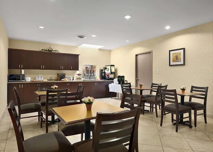 Cheap hotel: Days Inn By Wyndham Brampton