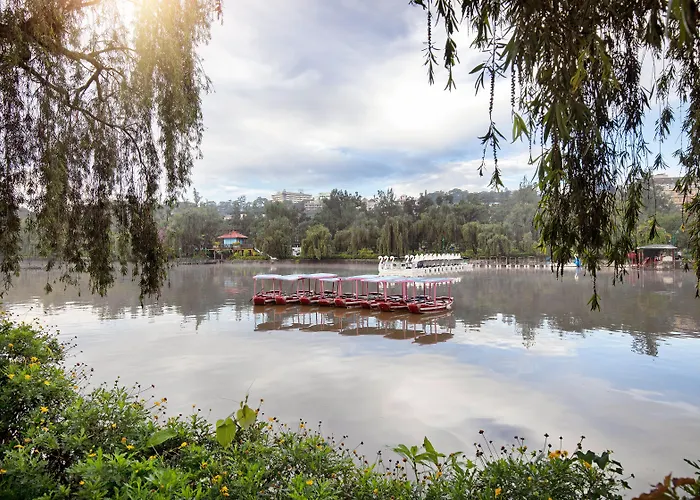 Hotels With Four Stars Holiday Inn Baguio City Centre, An Ihg