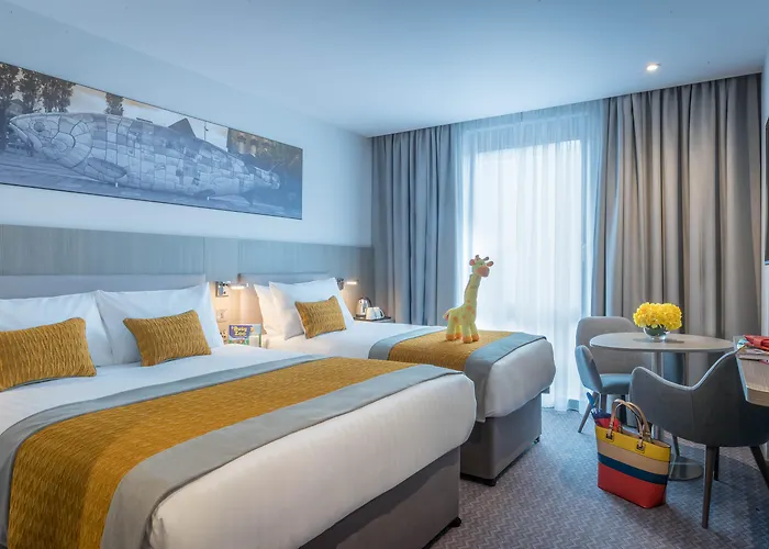Family Friendly Hotels Samuel , Dublin City Centre