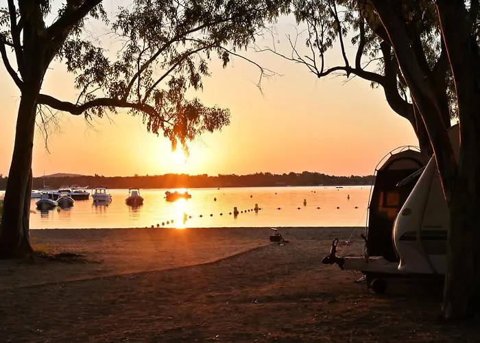 Camping Les Ilots D'Or