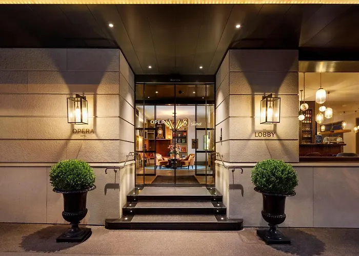 Hotel Jacuzzi: Opera Hotel Zuerich