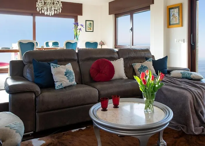 Luxury Singular Villa Carolina