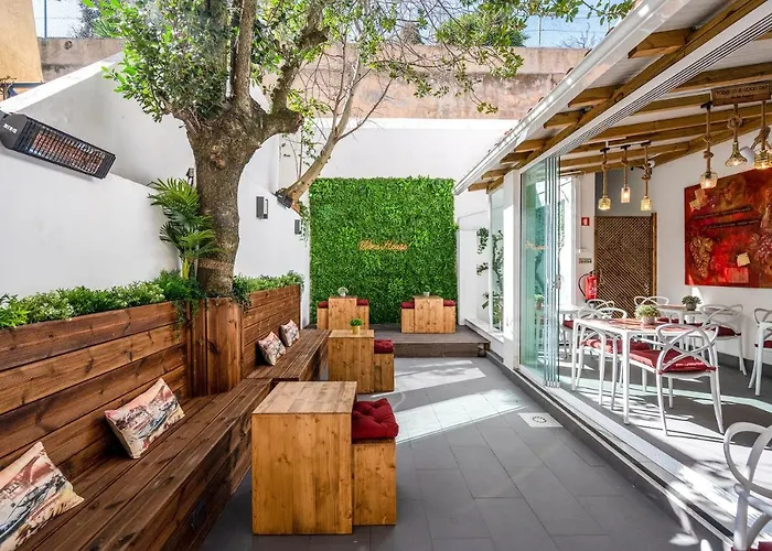 Cheap hotels Lisbon Wine House - Rooms & Suites