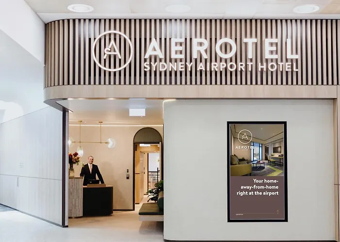 Hotels With Four Stars Aerotel Sydney - Inside International Terminal Airport