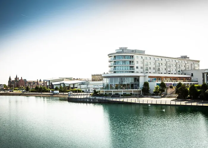 Golf hotels Waterfront Southport