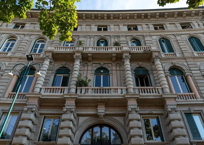 Castello Guest House o