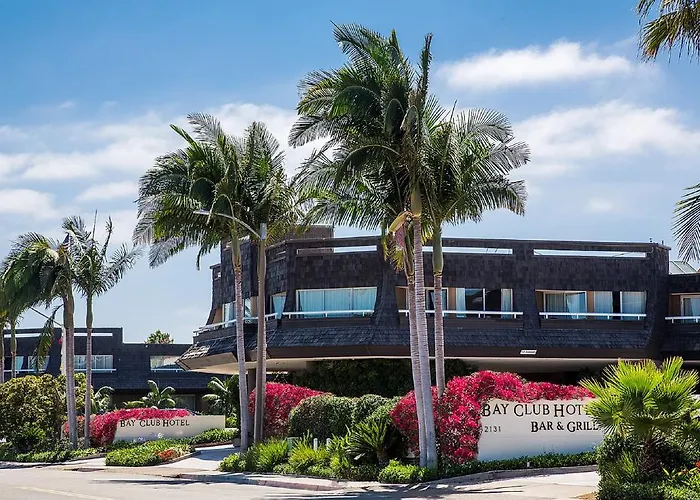 Airport Hotel: Bay Club Hotel And Marina