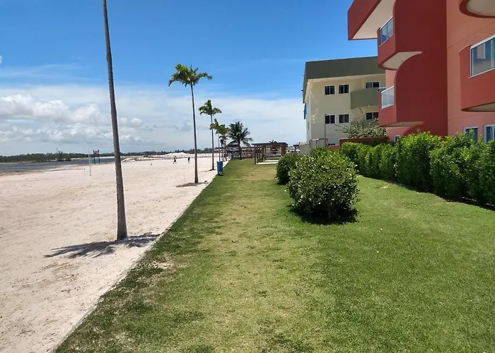 Apartamento no Golden Lake - pé na areia, agua de côco e cervejinha