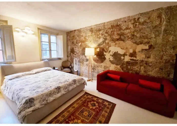 Luxury Tower House In Heart Of Pisa