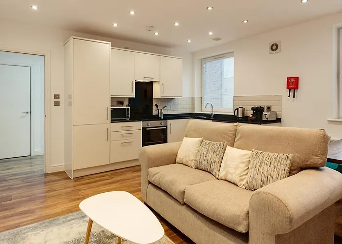 Vacation rental: Charles Hope Swindon