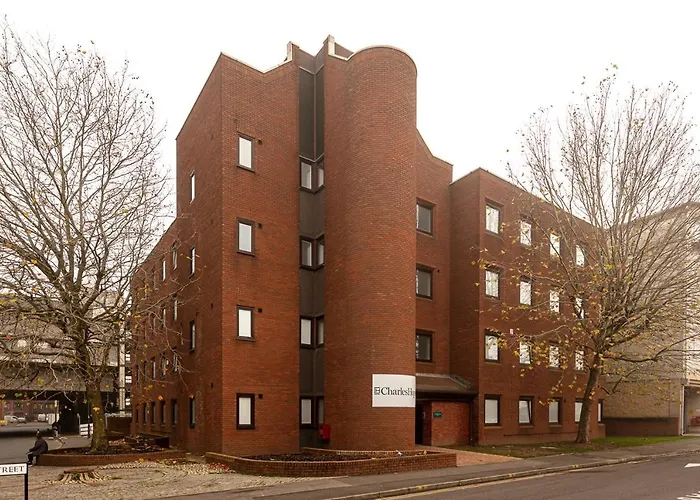 Vacation rental: Charles Hope Swindon