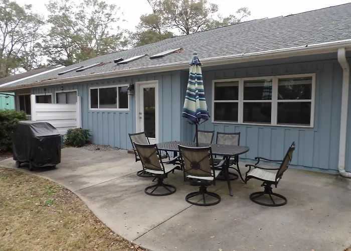 Beach Bungalow At Oyster Bay-Sunset Beach