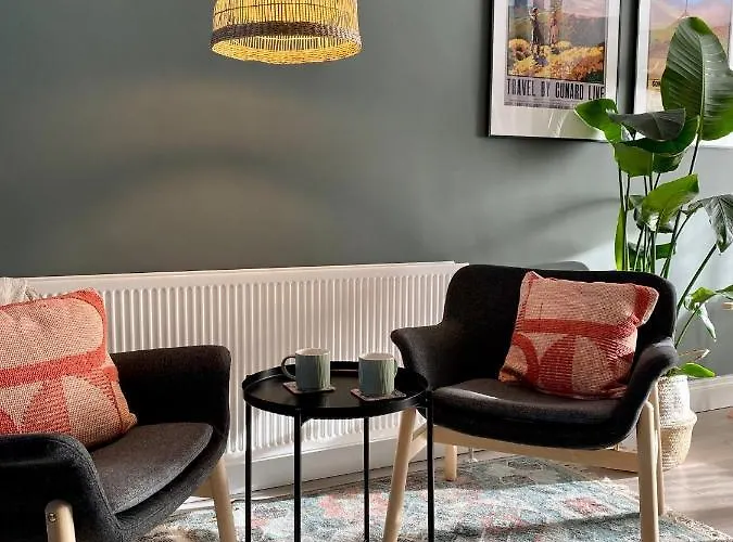 The Green Room Guest Suite