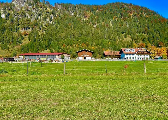 Gutshof zum Schluxen