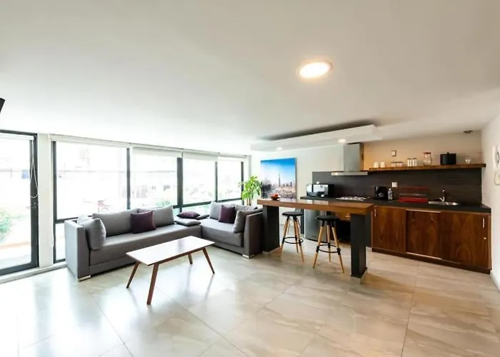 Resort: Rochester 10