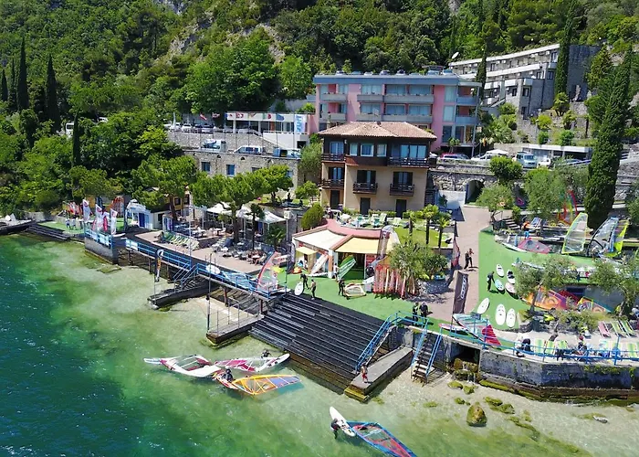 Surf Hotel Pier - Montagnoli Group