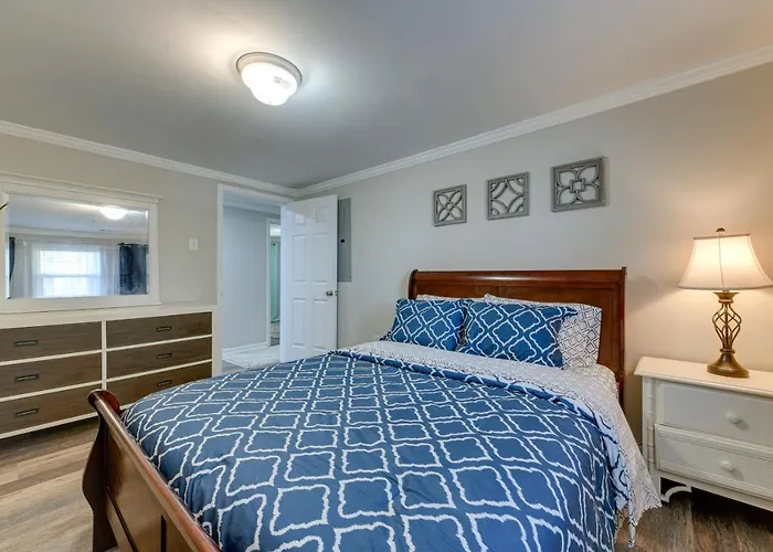 Pet-Friendly Lexington Vacation Rental On Lake!