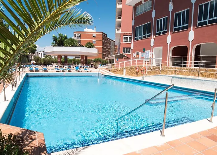 Ping Pong hotel: Ona Luna Park - Adults Friendly 16 Years Plus