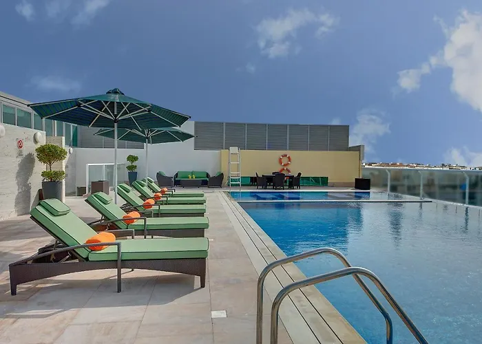 Hotel dichtbij College: Al Khoory Atrium