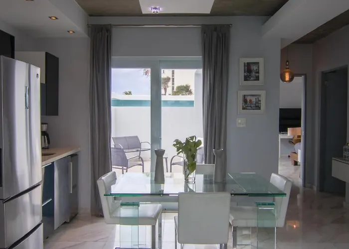 Hotel near College: Breeze Point At Ocean