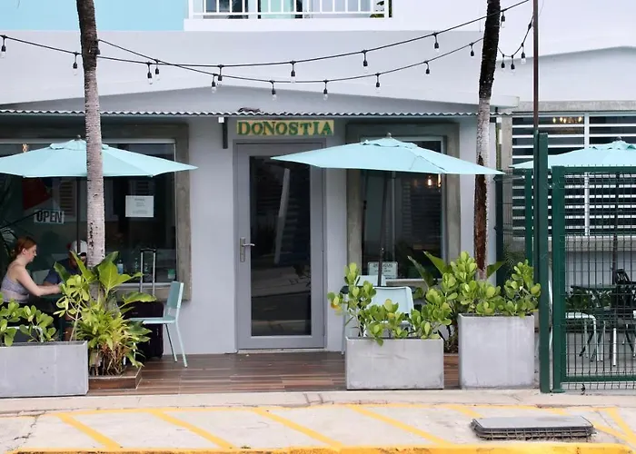 Hotel near College: Breeze Point At Ocean