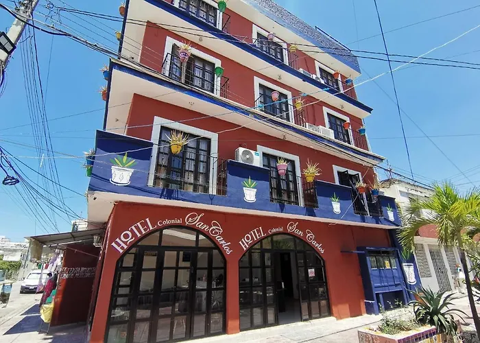 Colonial San Carlos