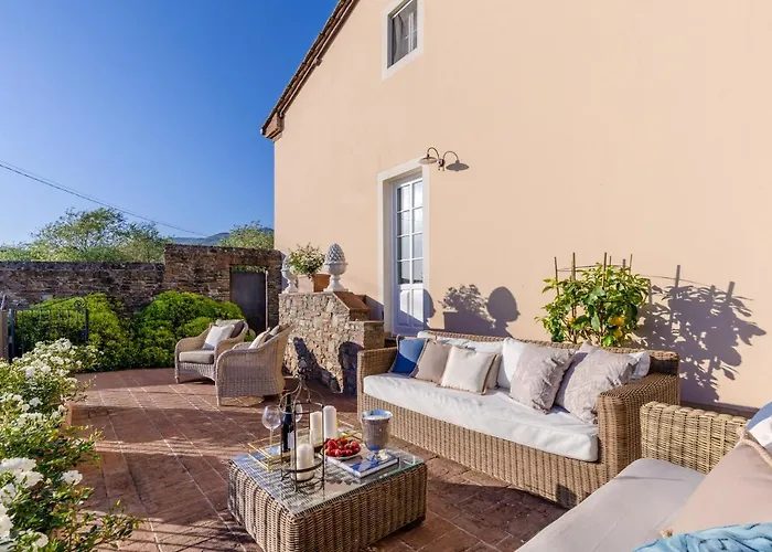 Fattoria Camigliano, Luxury Farmhouse With Pool Inside A Wine Estate