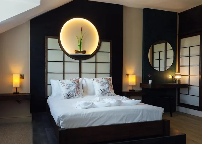 Cheap hotel: The Imperial Dragon Hotel