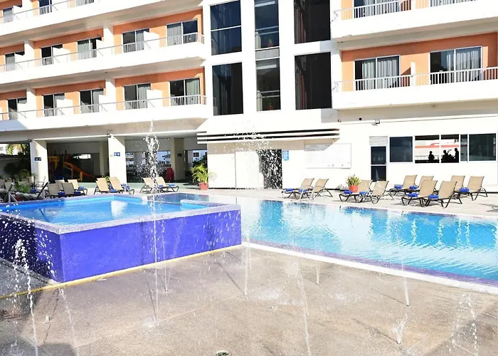 Hotels with pool Amarea Acapulco