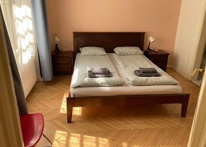 A10 Center Aparthotel