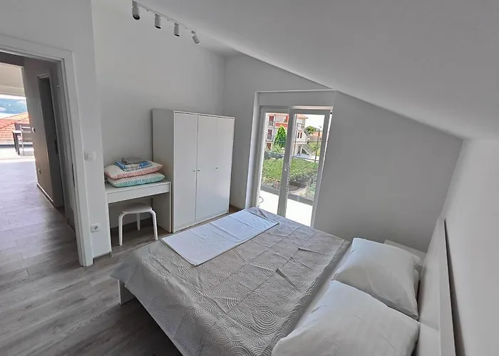 Eva Apartment 2