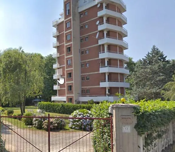 Lake Maggiore 2 Minutes Apartment